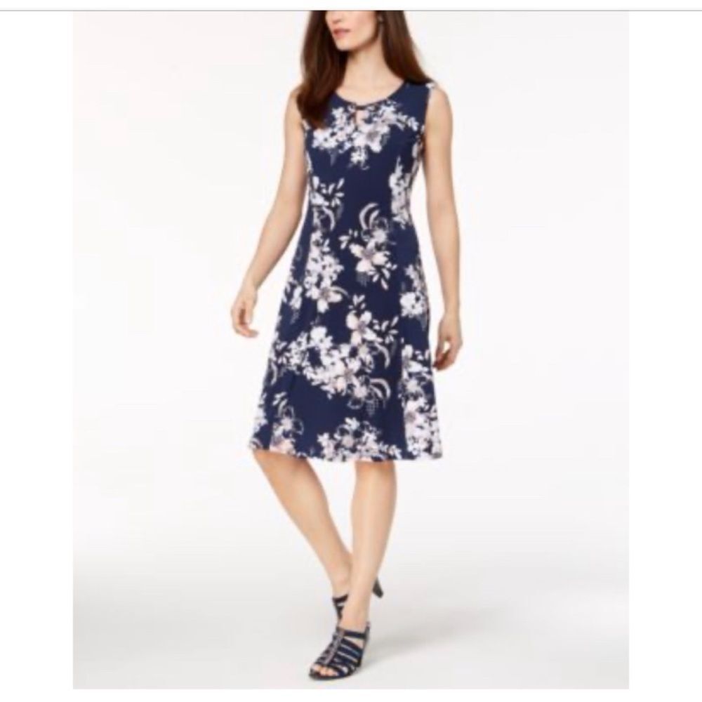 JM collection women’s sleeveless blue floral dress size S